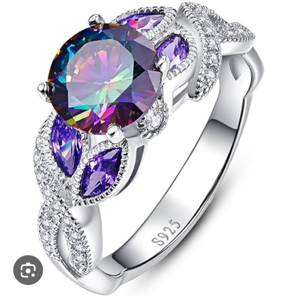 Elegant Silver and Purple Gemstone Ring